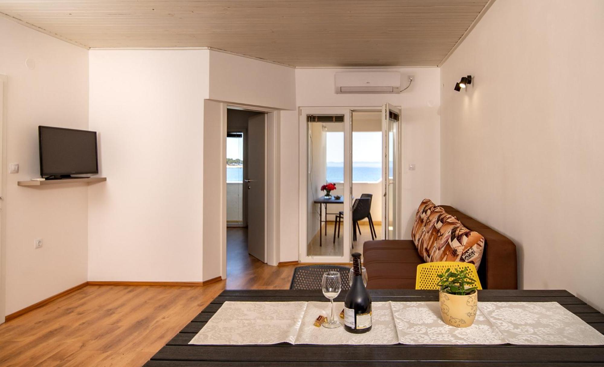 Apartments & Rooms Fam Ribaric Banjol Extérieur photo