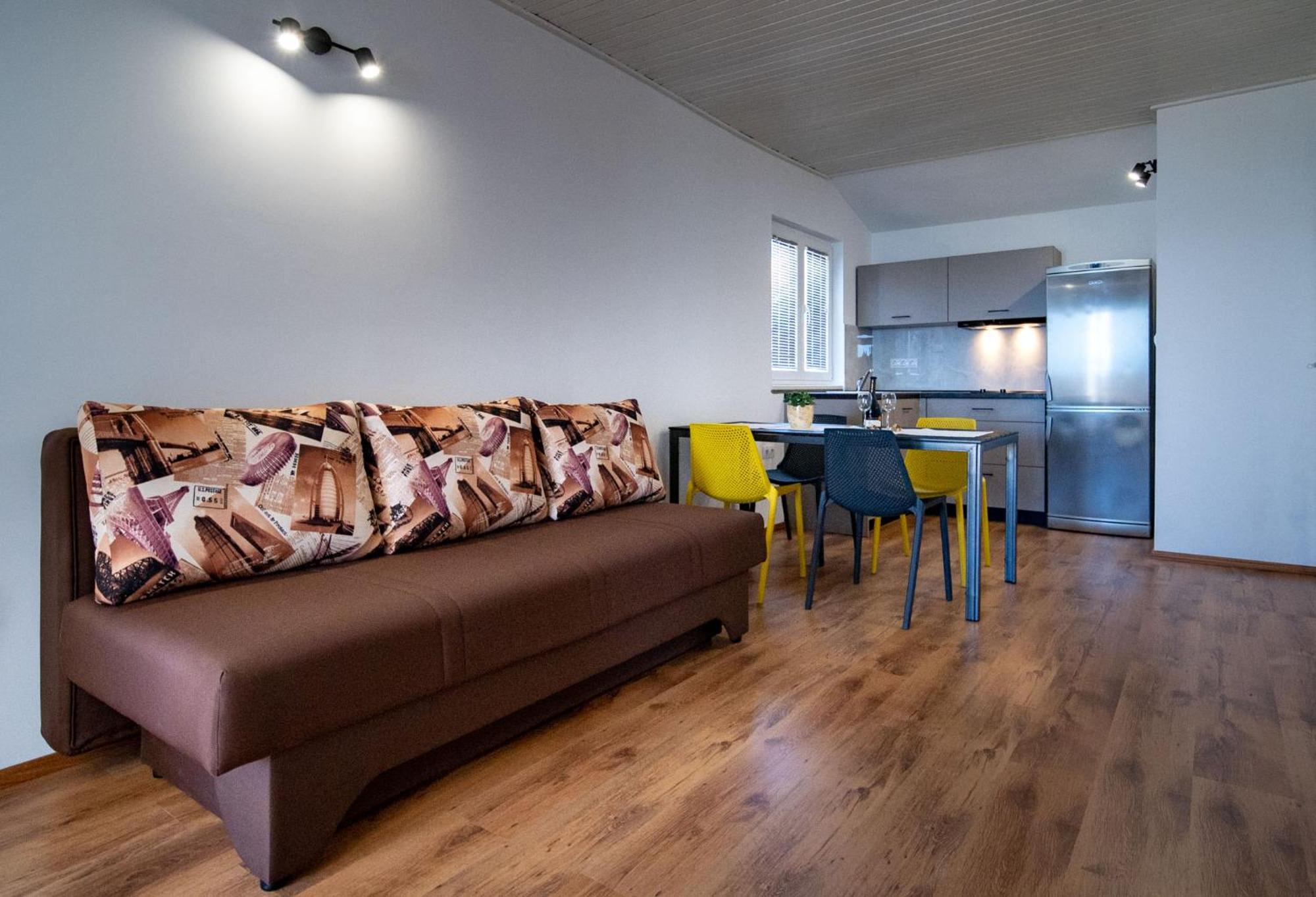 Apartments & Rooms Fam Ribaric Banjol Extérieur photo