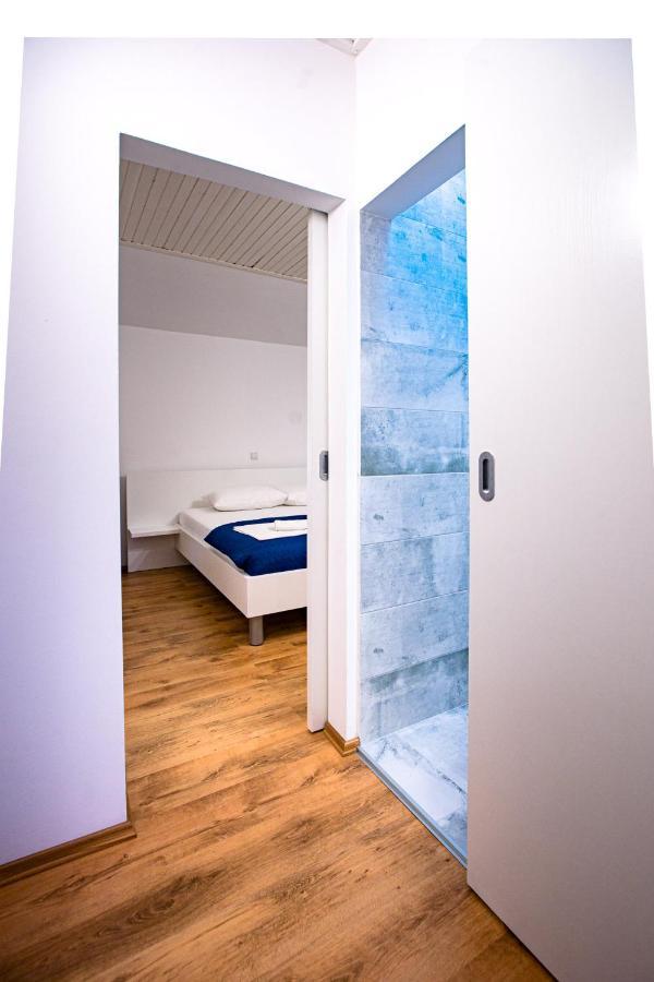 Apartments & Rooms Fam Ribaric Banjol Extérieur photo