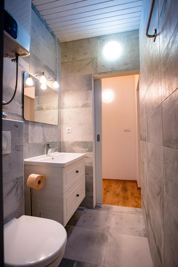 Apartments & Rooms Fam Ribaric Banjol Extérieur photo